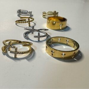 Adjustable cross rings in gold or silver